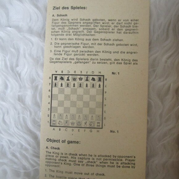 Vintage Carved Wooden Chess 33 Pieces West Germany Dovetail Wood Box EUC Schach - Picture 10 of 10